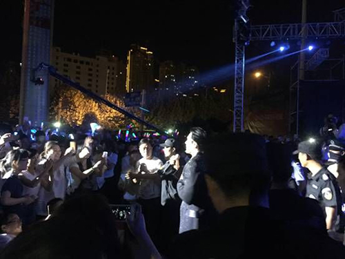 費翔出席亳州萬達華府倒計時100天