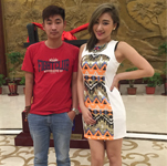 秦宇子與經(jīng)紀人李志合影